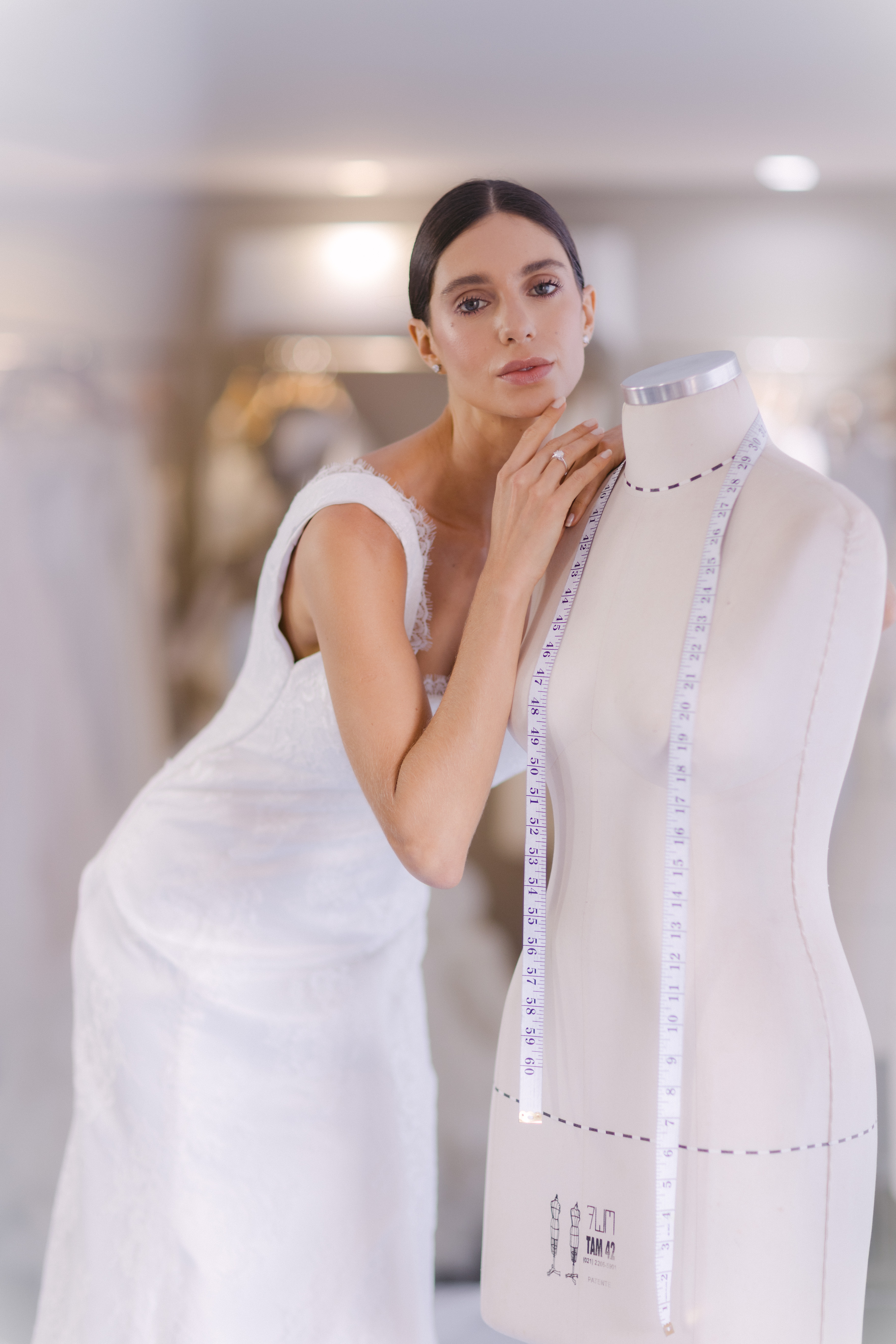 Danielle Benício no atelier